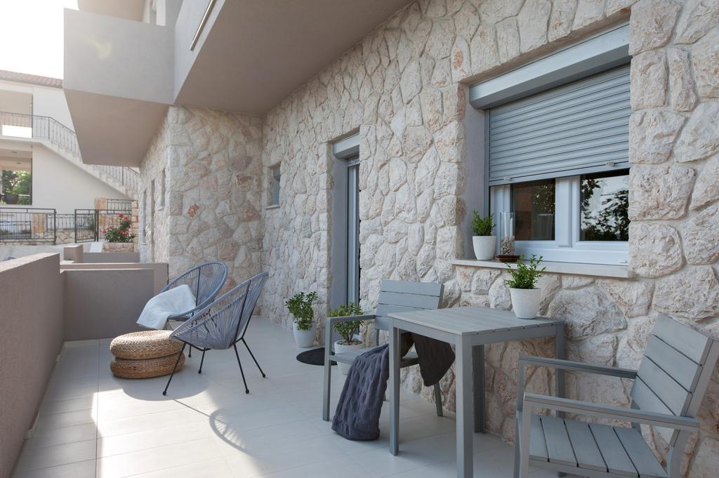 House Maruna Maslenica Luaran gambar